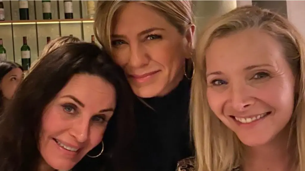 Courteney Cox, Jennifer Aniston and Lisa Kudrow via Instagram