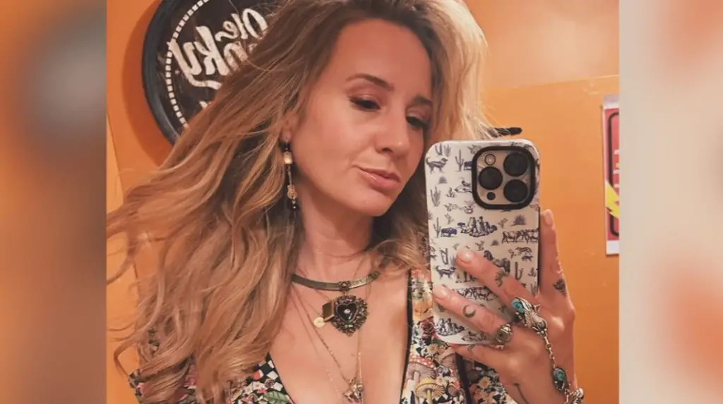 Margo Price (PC: Instagram)